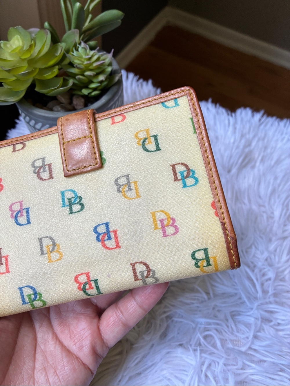 Dooney & Bourke Rainbow Wallet 💛 - Picture 5 of 9